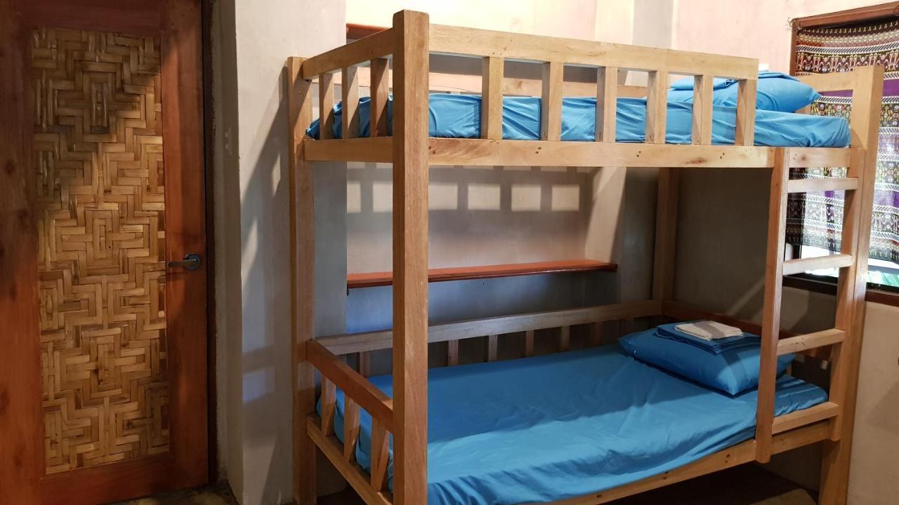 Sinag Hostel (Adults Only) Генерал-Луна Экстерьер фото