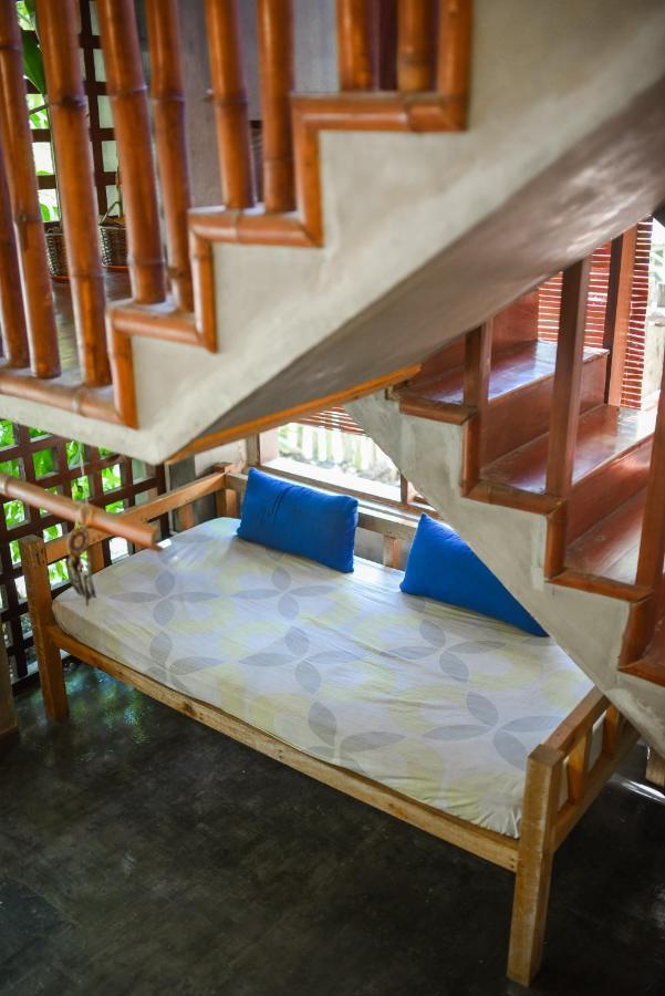 Sinag Hostel (Adults Only) Генерал-Луна Экстерьер фото