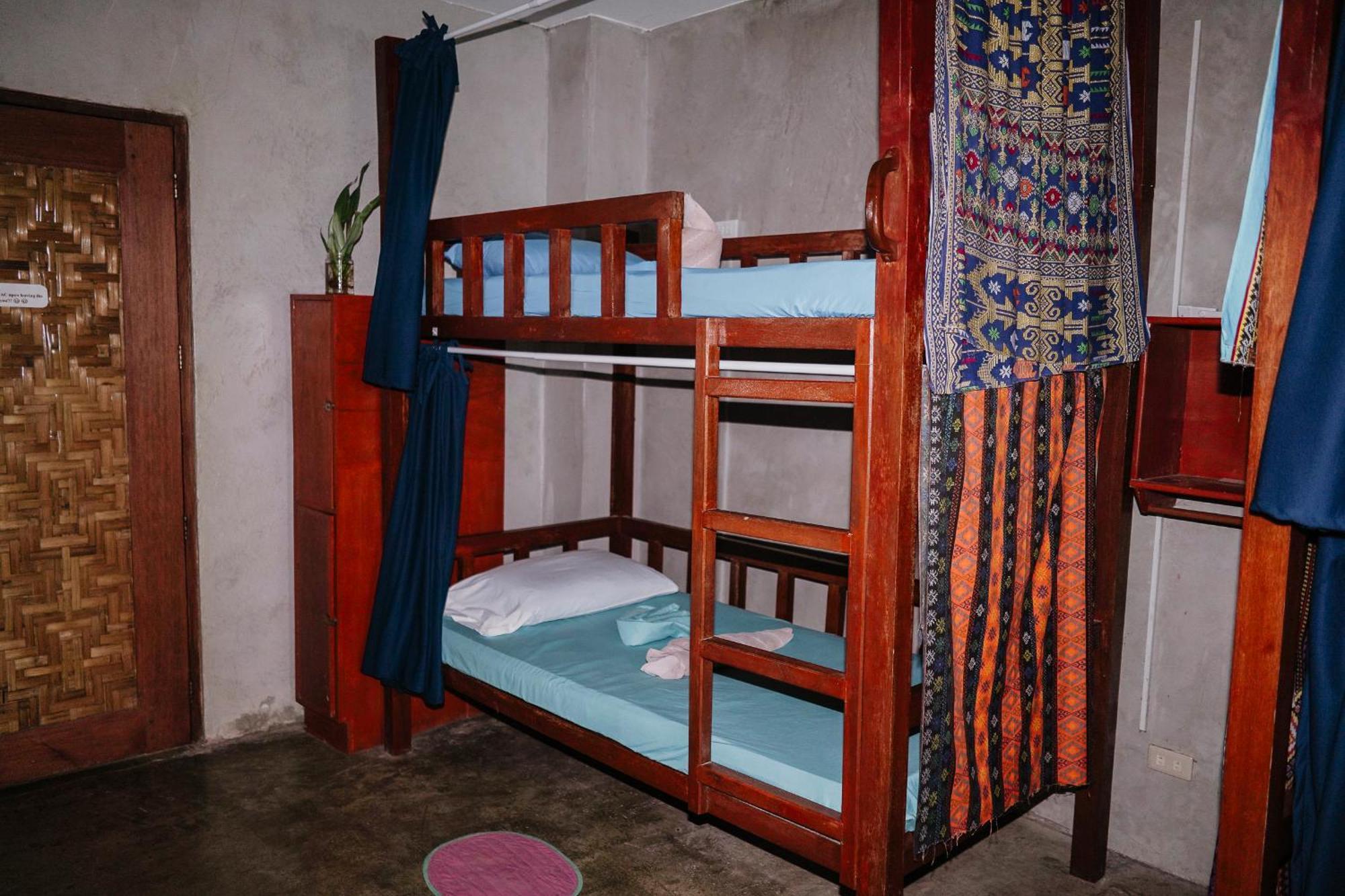 Sinag Hostel (Adults Only) Генерал-Луна Экстерьер фото